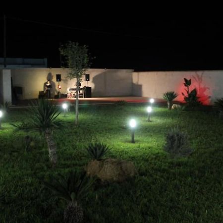 B&B Italia Carmiano  ภายนอก รูปภาพ