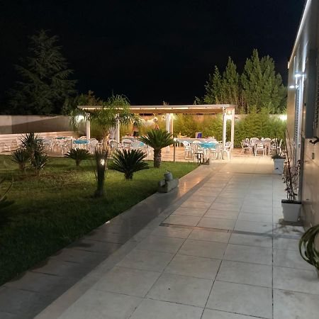 B&B Italia Carmiano  ภายนอก รูปภาพ