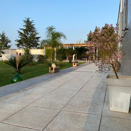 B&B Italia Carmiano  ภายนอก รูปภาพ