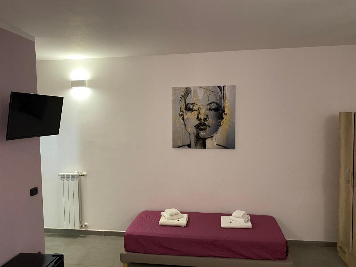 B&B Italia Carmiano  ภายนอก รูปภาพ